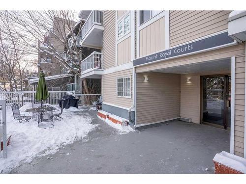 301-1721 13 Street Sw, Calgary, AB - Outdoor With Balcony With Exterior