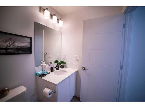 4375 Seton Drive Se, Calgary, AB - Indoor Photo Showing Bathroom