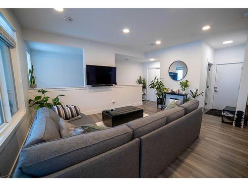 4375 Seton Drive Se, Calgary, AB - Indoor Photo Showing Living Room