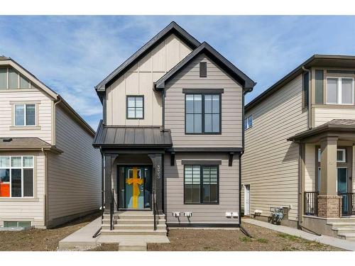 333 Magnolia Way Se, Calgary, AB - Outdoor With Facade