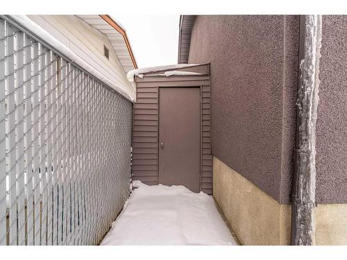 172 Penmeadows Close Se, Calgary, AB - Outdoor With Exterior