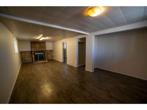 1322 34 Street Se, Calgary, AB - Indoor Photo Showing Other Room