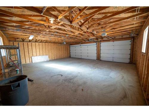 1322 34 Street Se, Calgary, AB - Indoor Photo Showing Garage