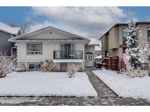 2416 25A Street Sw, Calgary, AB - Outdoor