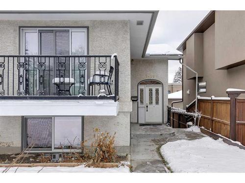 2416 25A Street Sw, Calgary, AB - Outdoor