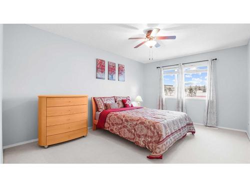 113 Covehaven Gardens Ne, Calgary, AB - Indoor Photo Showing Bedroom