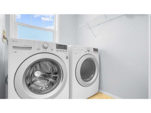 113 Covehaven Gardens Ne, Calgary, AB - Indoor Photo Showing Laundry Room