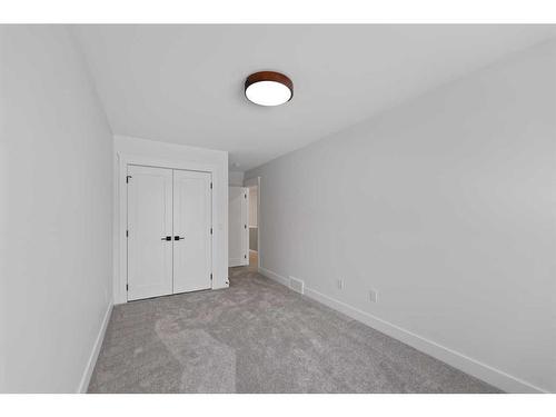 4508 72 Street Nw, Calgary, AB - Indoor Photo Showing Other Room