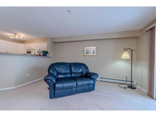 1203-4975 130 Avenue Se, Calgary, AB - Indoor Photo Showing Other Room