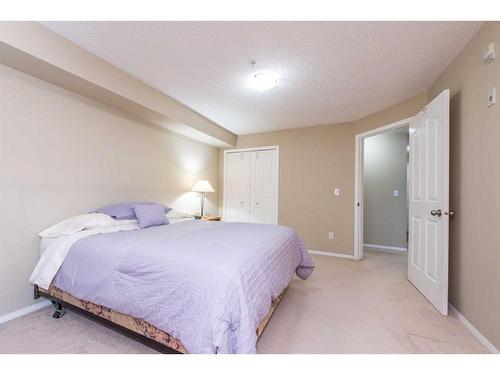 1203-4975 130 Avenue Se, Calgary, AB - Indoor Photo Showing Bedroom