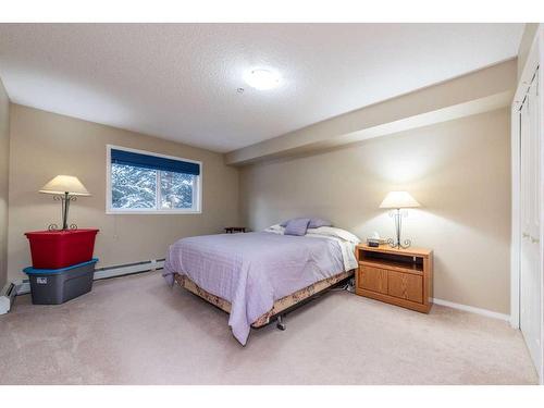 1203-4975 130 Avenue Se, Calgary, AB - Indoor Photo Showing Bedroom