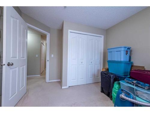 1203-4975 130 Avenue Se, Calgary, AB - Indoor Photo Showing Bedroom