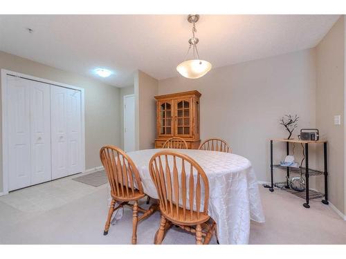 1203-4975 130 Avenue Se, Calgary, AB - Indoor Photo Showing Dining Room