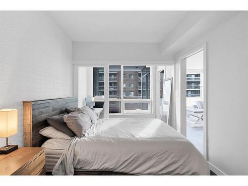 708-626 14 Avenue Sw, Calgary, AB - Indoor Photo Showing Bedroom