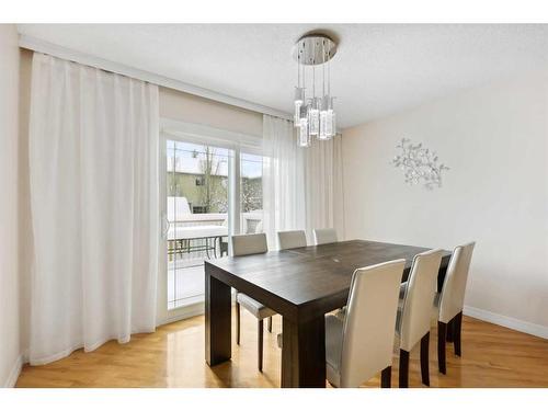 39 Everwillow Close Sw, Calgary, AB - Indoor Photo Showing Dining Room