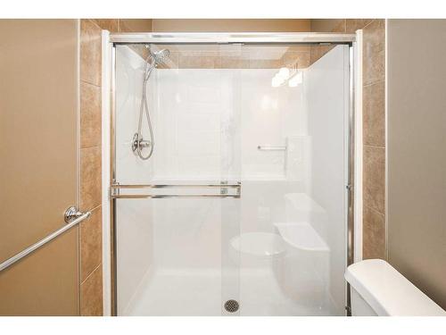 254 Covecreek Circle Ne, Calgary, AB - Indoor Photo Showing Bathroom