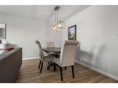 91 Midglen Way Se, Calgary, AB - Indoor Photo Showing Dining Room