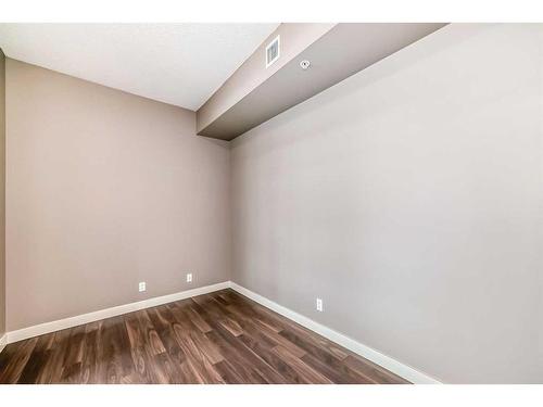 603-788 12 Avenue Sw, Calgary, AB - Indoor Photo Showing Other Room