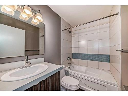 603-788 12 Avenue Sw, Calgary, AB - Indoor Photo Showing Bathroom