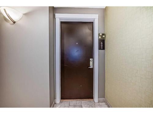 603-788 12 Avenue Sw, Calgary, AB - Indoor Photo Showing Other Room