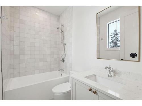 2919 12 Avenue Nw, Calgary, AB - Indoor Photo Showing Bathroom