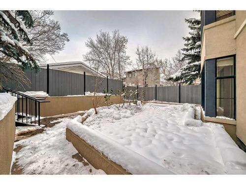 10-2307 14 Street Sw, Calgary, AB - Outdoor