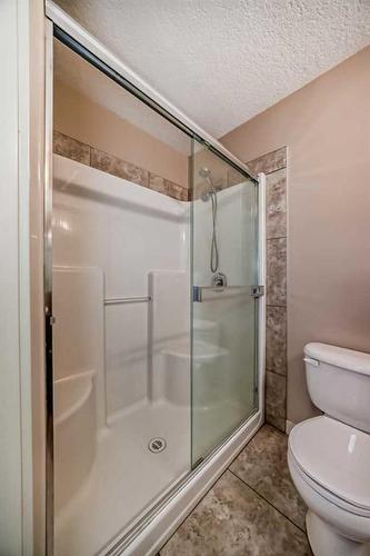 10-2307 14 Street Sw, Calgary, AB - Indoor Photo Showing Bathroom