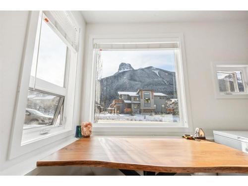 102A-1200 Three Sisters Parkway, Canmore, AB - Indoor