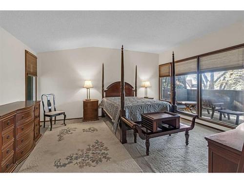 43 Pineland Close Ne, Calgary, AB - Indoor Photo Showing Bedroom