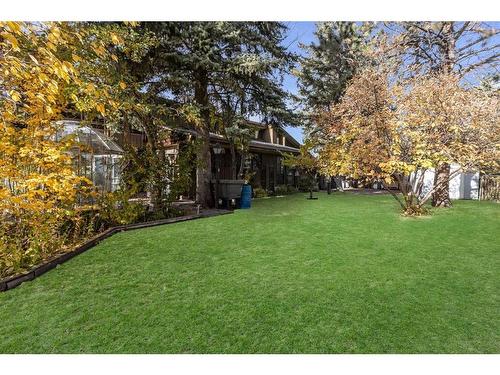 43 Pineland Close Ne, Calgary, AB - Outdoor