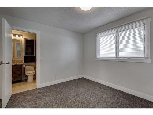 224 Queen Charlotte Way Se, Calgary, AB - Indoor Photo Showing Other Room