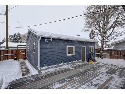 224 Queen Charlotte Way Se, Calgary, AB - Outdoor With Deck Patio Veranda With Exterior