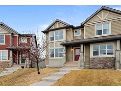 124 Panamount Way NW Calgary, AB T3K 0P7