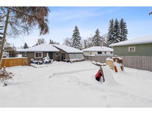 2055 33 Street Se, Calgary, AB - Outdoor