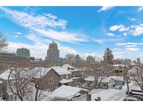 304-916 19 Avenue Sw, Calgary, AB - Outdoor With View