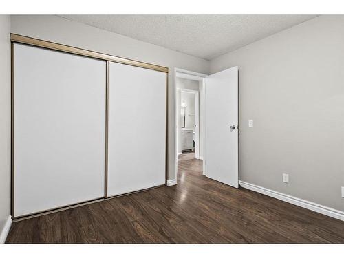 8 Taraglen Road Ne, Calgary, AB - Indoor Photo Showing Other Room