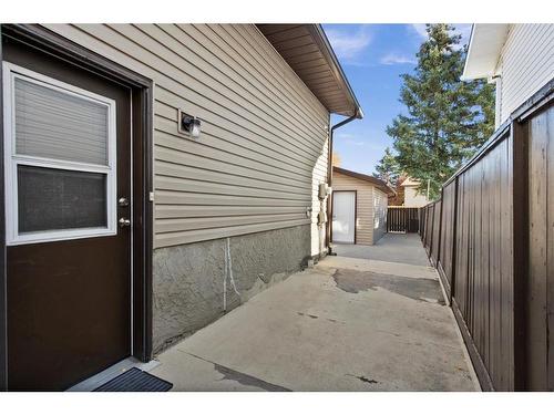 8 Taraglen Road Ne, Calgary, AB - Outdoor With Exterior