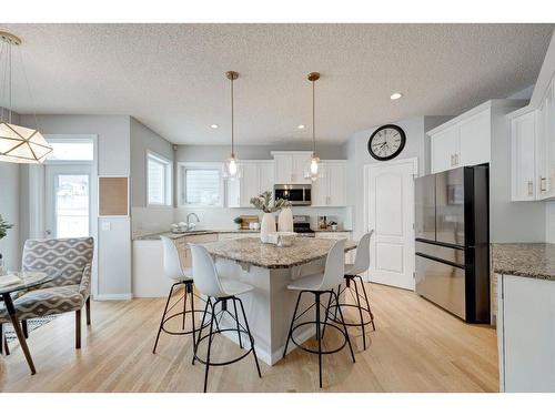 16 Ridge View Close, Cochrane, AB - Indoor