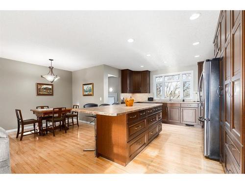 204 Doverthorn Close Se, Calgary, AB - Indoor