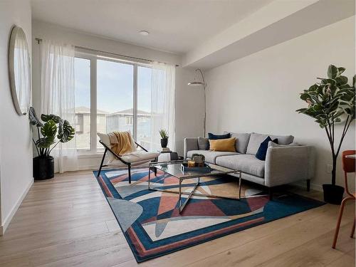 109 Arbour Lake Court, Calgary, AB - Indoor Photo Showing Living Room