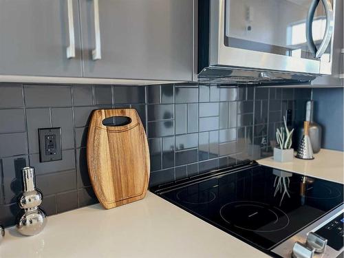 109 Arbour Lake Court, Calgary, AB - Indoor Photo Showing Kitchen