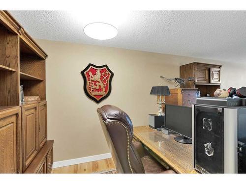 204-8403 Fairmount Drive Se, Calgary, AB - Indoor