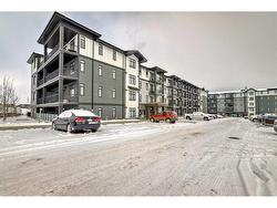 311-40 Sage Hill Walk NW Calgary, AB T3R 1C5