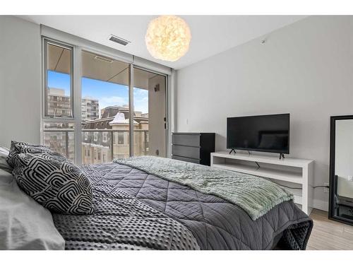 405-930 16 Avenue Sw, Calgary, AB - Indoor Photo Showing Bedroom