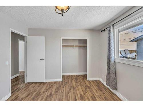 655 Penbrooke Road Se, Calgary, AB - Indoor Photo Showing Other Room