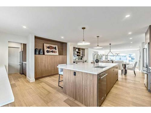 655 Varsity Estates Crescent Nw, Calgary, AB - Indoor Photo Showing Kitchen With Upgraded Kitchen