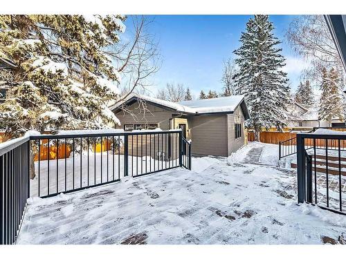 655 Varsity Estates Crescent Nw, Calgary, AB - Outdoor