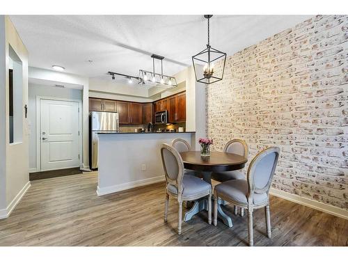 108-205 Sunset Drive, Cochrane, AB - Indoor Photo Showing Dining Room