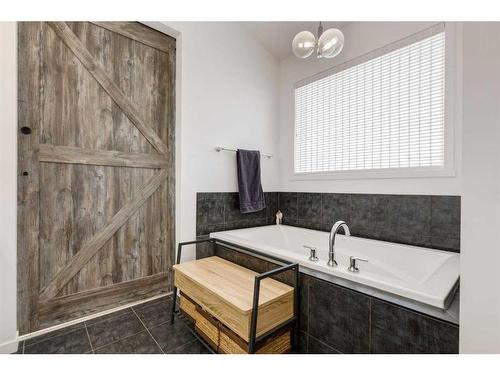 332 South Harmony Drive, Rural Rocky View County, AB - Indoor Photo Showing Bathroom