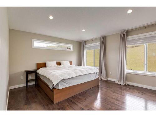 114 Sherwood Mount Nw, Calgary, AB - Indoor Photo Showing Bedroom